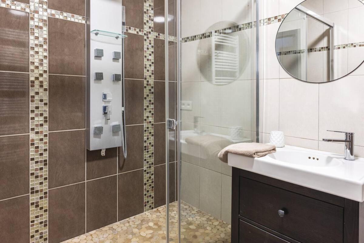 הוטווילר Joli T2 Renove 'Pinot Noir' Plein Centre Village מראה חיצוני תמונה